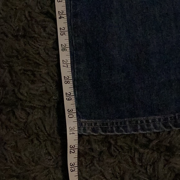 Old Navy Low Rise Jeans - Picture 7 of 8